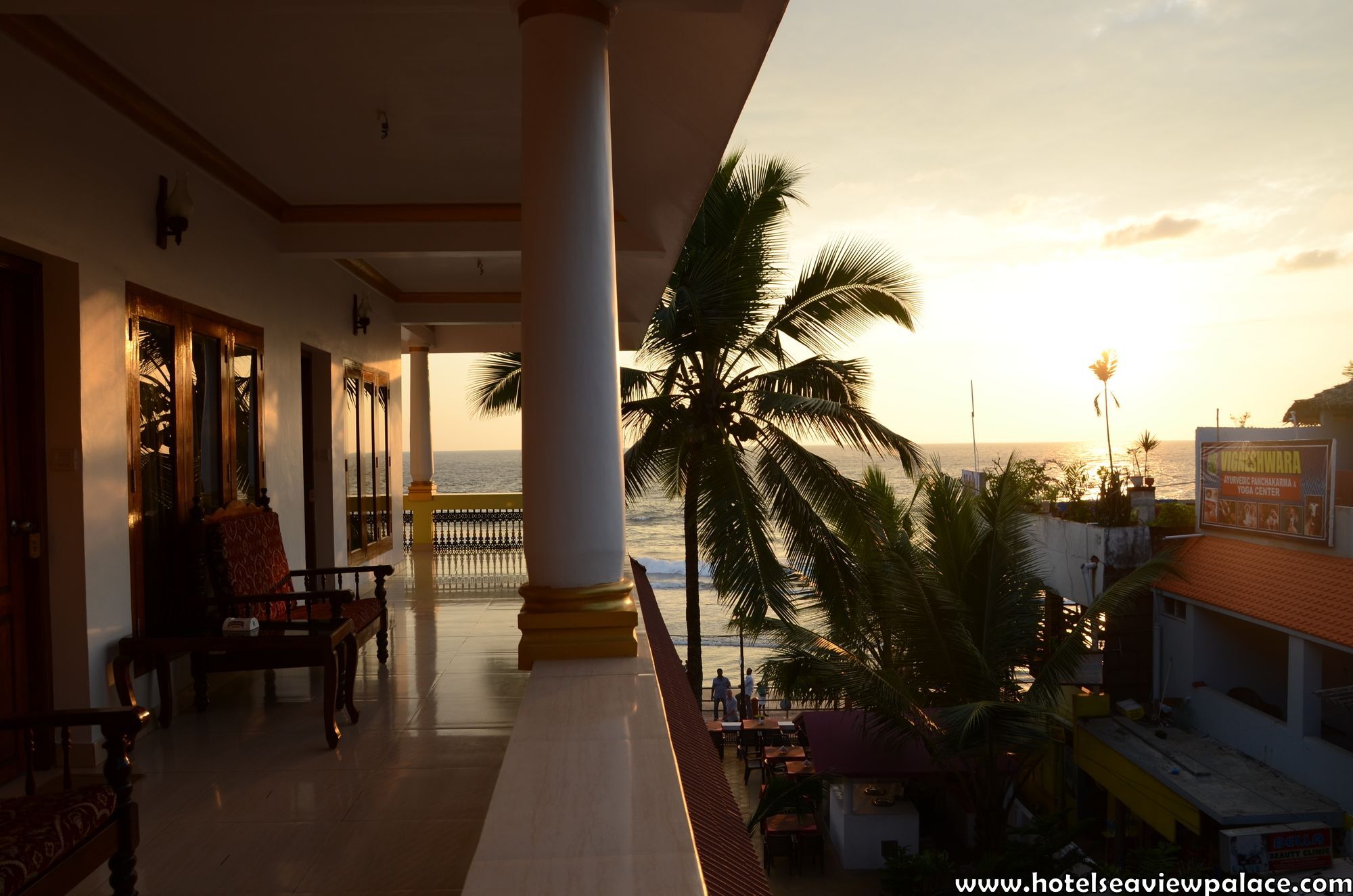 Hotel Sea View Palace - The Beach Hotel, Kovalam Luaran gambar